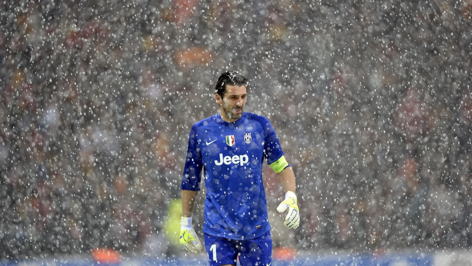 战术革新:巨星新加盟助推球队战斗力飞跃,《战术》