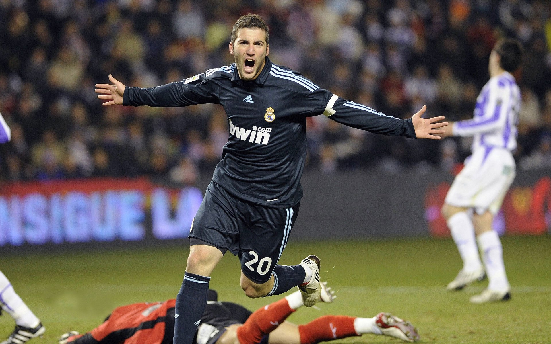 荷兰骑手 Dinja van Liere 在巴黎奥运会盛装舞步比赛中获得第六名,创造个人最佳成绩。